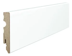 Hvidt fodpanel til laminatgulv, 15 x 80 mm. - kan males.