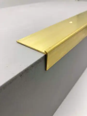 Trappeforkant til 2,5 mm. linoleum, stor - midthullet