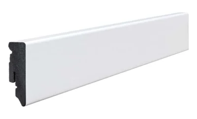 Hvidt fodpanel, 15 x 50 mm. - Vandfast