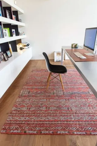 Antiquarian - Kilim, Fez Red 