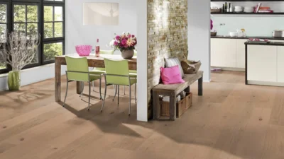 Hywood Classic, Oak Nieuw Land