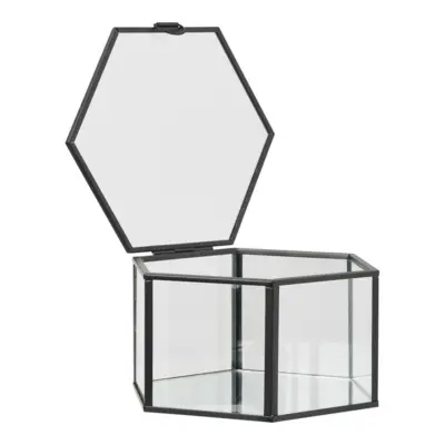 Torpe, 6 kantet bokse i metal og glas