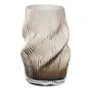 Mundblæst vase i brunt glas